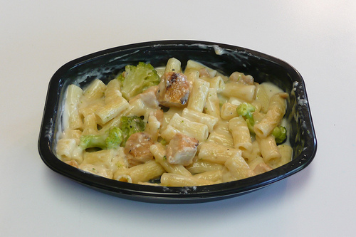 SmartOnes Creamy Rigatoni with Chicken & Broccoli IRL