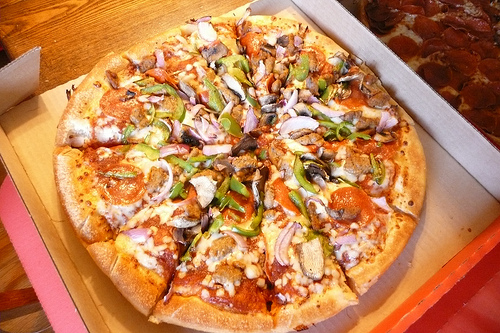 Pizza Hut Supreme Pizza
